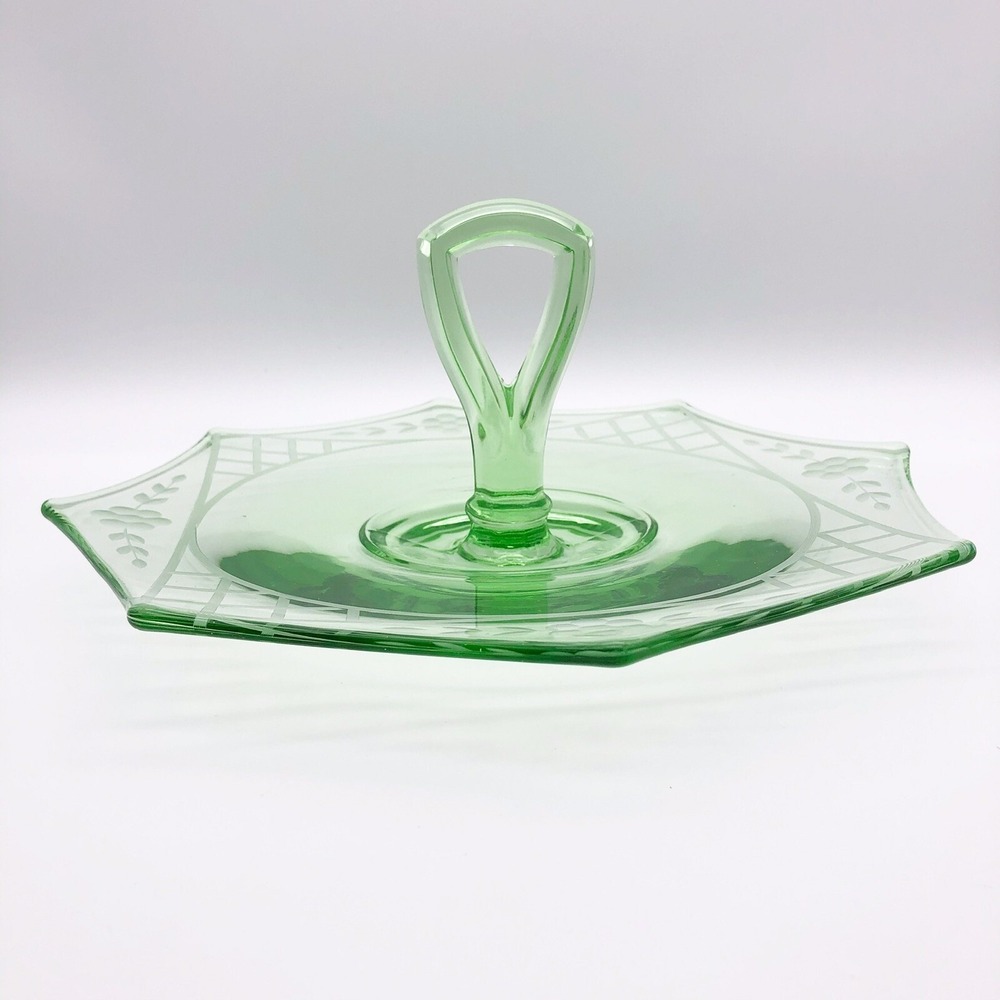 Vintage Green Depression Glass Handled Etched Floral Patterned Tidbit Tray - Picture 2 of 6